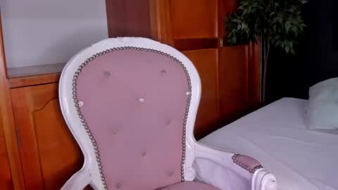 Snapshot of angela_boobies chatting on September 26, 11:25 am angela_boobies online show from September 26, 11:25 am