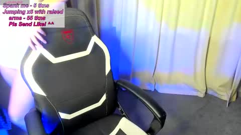 Snapshot of angela_coy chatting on October 7, 11:40 am angela_coy online show from October 7, 11:40 am