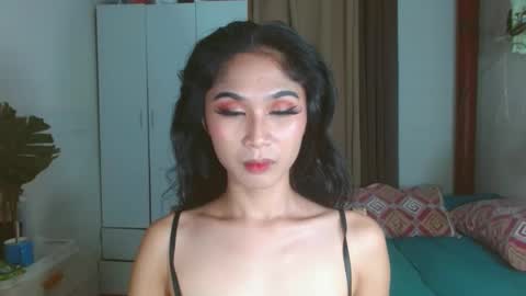 Snapshot of angela_mccollins chatting on January 22, 10:37 pm angela online show from January 22, 10:37 pm