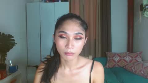 Snapshot of angela_mccollins chatting on February 24, 3:33 am angela online show from February 24, 3:33 am