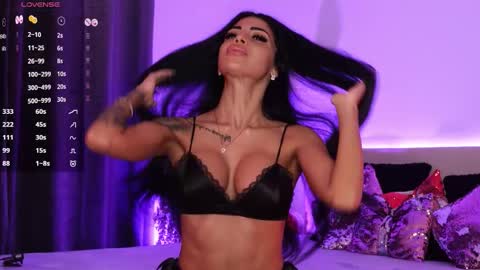 Angela online show from November 19, 2:17 pm