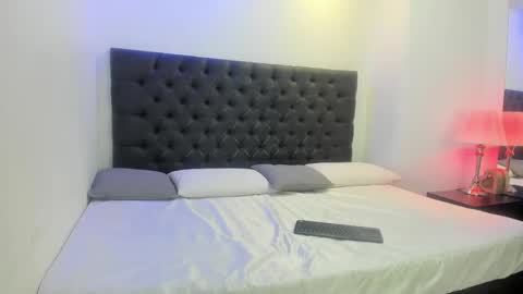angela_rendon online show from May 12, 11:07 am