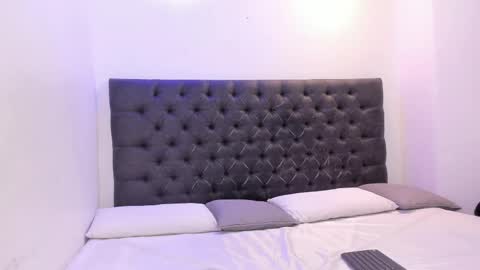 angela_rendon online show from May 29, 11:19 am