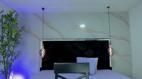 ANGELA online show from September 18, 12:18 pm