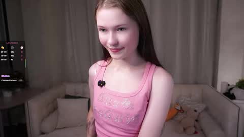 Snapshot of angelabalay chatting on October 29, 11:23 am Mary online show from October 29, 11:23 am