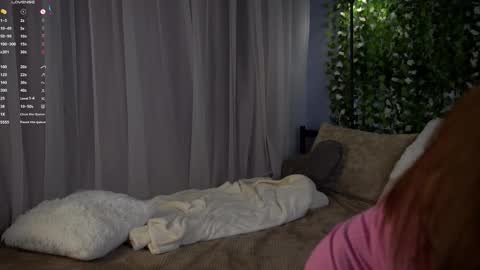 Snapshot of angelabalay chatting on March 2, 12:12 pm Mary online show from March 2, 12:12 pm