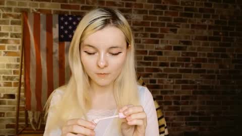 angelabunny_ online show from May 21, 1:07 pm
