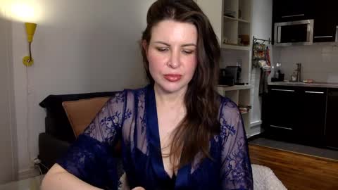 Snapshot of angeladarkk chatting on January 22, 8:49 pm Angela online show from January 22, 8:49 pm