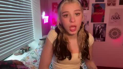 Alex online show from February 1, 1:20 pm