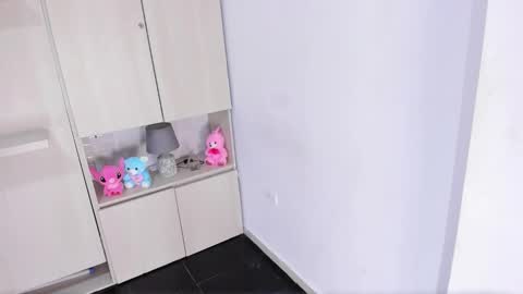 angelariverss online show from February 27, 12:05 pm