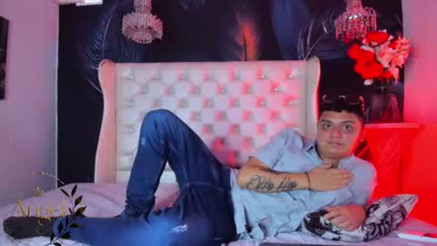 Snapshot of angelblue__ chatting on July 16, 9:54 pm angelblue online show from July 16, 9:54 pm