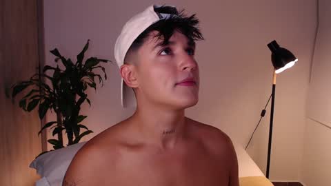 Snapshot of angelcossio chatting on January 16, 1:37 am Angel online show from January 16, 1:37 am