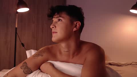 Snapshot of angelcossio chatting on February 10, 1:03 am Angel online show from February 10, 1:03 am