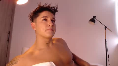 Snapshot of angelcossio chatting on October 2, 8:05 pm Angel online show from October 2, 8:05 pm