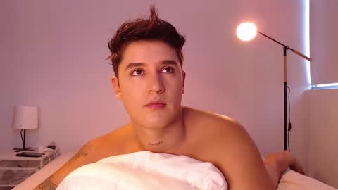 Snapshot of angelcossio chatting on November 7, 7:58 pm Angel online show from November 7, 7:58 pm