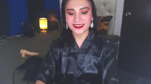 Snapshot of angelcumfallen chatting on January 13, 10:03 pm Angel online show from January 13, 10:03 pm