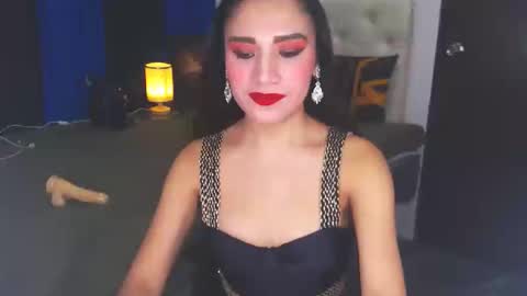 Snapshot of angelcumfallen chatting on January 14, 7:32 pm Angel online show from January 14, 7:32 pm