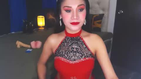 Snapshot of angelcumfallen chatting on January 19, 8:41 pm Angel online show from January 19, 8:41 pm