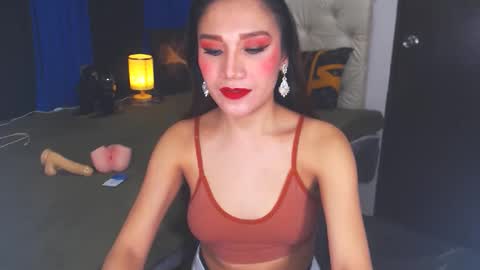 Snapshot of angelcumfallen chatting on January 23, 11:47 pm Angel online show from January 23, 11:47 pm