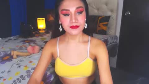 Snapshot of angelcumfallen chatting on January 28, 6:27 am Angel online show from January 28, 6:27 am