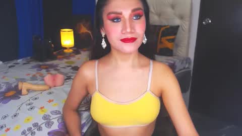 Snapshot of angelcumfallen chatting on January 28, 9:30 am Angel online show from January 28, 9:30 am