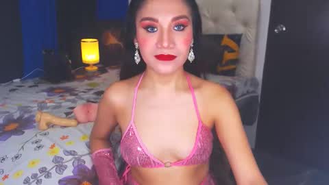 Snapshot of angelcumfallen chatting on February 2, 4:59 am Angel online show from February 2, 4:59 am