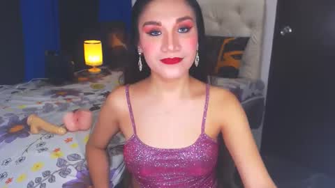 Snapshot of angelcumfallen chatting on February 4, 7:40 am Angel online show from February 4, 7:40 am