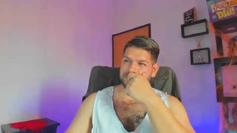 Snapshot of angelcute3 chatting on October 31, 3:02 pm angel online show from October 31, 3:02 pm