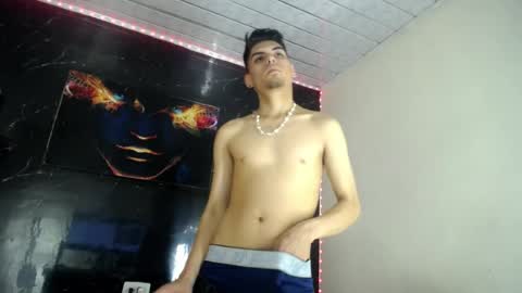 angeldavid_889279 online show from August 6, 10:11 pm