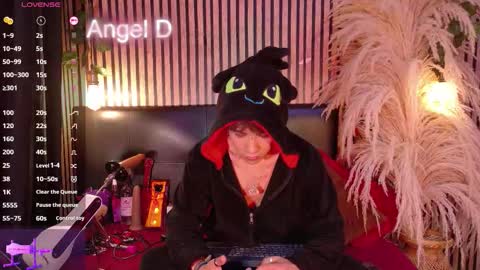 Angel dust online show from March 4, 3:45 am