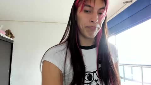 angele online show from December 25, 6:41 pm