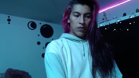 angele online show from February 17, 11:42 pm