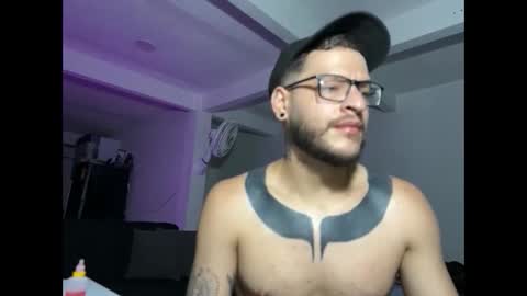 angelfrancooo online show from October 20, 1:39 am
