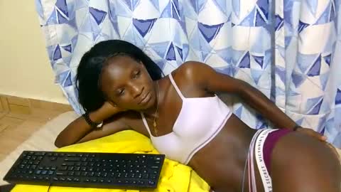 Angie online show from May 25, 8:15 pm