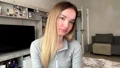 Angelia online show from March 11, 10:10 am