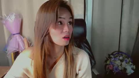 Snapshot of angelic_sex chatting on April 21, 1:42 am Angelica online show from April 21, 1:42 am