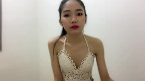 angelic_slutt online show from June 18, 10:19 am