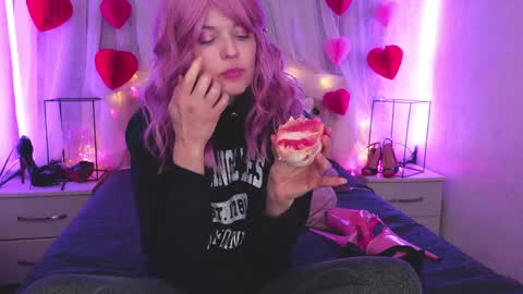 Angelika Rouge online show from February 19, 1:18 pm