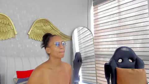 Angelina online show from March 1, 2:08 pm