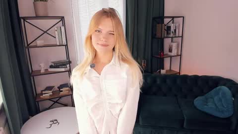 Alice WOW online show from May 30, 9:06 am