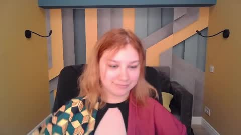 AngelinaLow online show from April 6, 11:33 am