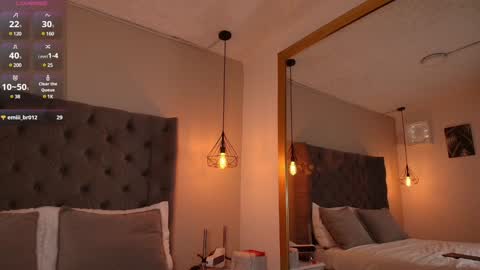   online show from January 30, 9:04 pm