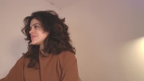 Snapshot of angelinarosss_ chatting on April 24, 11:07 pm online show from April 24, 11:07 pm