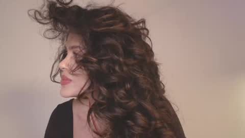 Snapshot of angelinarosss_ chatting on May 4, 10:50 pm online show from May 4, 10:50 pm