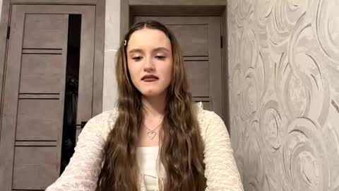 Snapshot of angelinaschachter chatting on April 12, 2:00 pm Nika online show from April 12, 2:00 pm