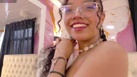 Snapshot of angeline_scot chatting on May 1, 3:05 pm angeline_scot online show from May 1, 3:05 pm