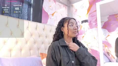 Snapshot of angeline_scot chatting on May 22, 12:11 pm angeline_scot online show from May 22, 12:11 pm