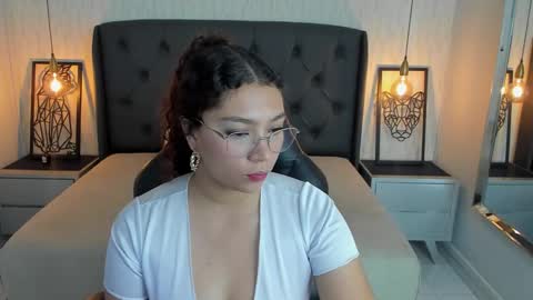 ANGELINE online show from February 25, 7:34 pm