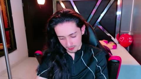 Snapshot of angelis_savage chatting on February 17, 7:42 pm angelis savage online show from February 17, 7:42 pm