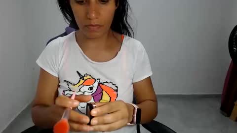 angela online show from June 8, 7:25 pm